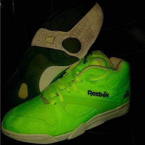Reebok court victory pump felt sz 9.5